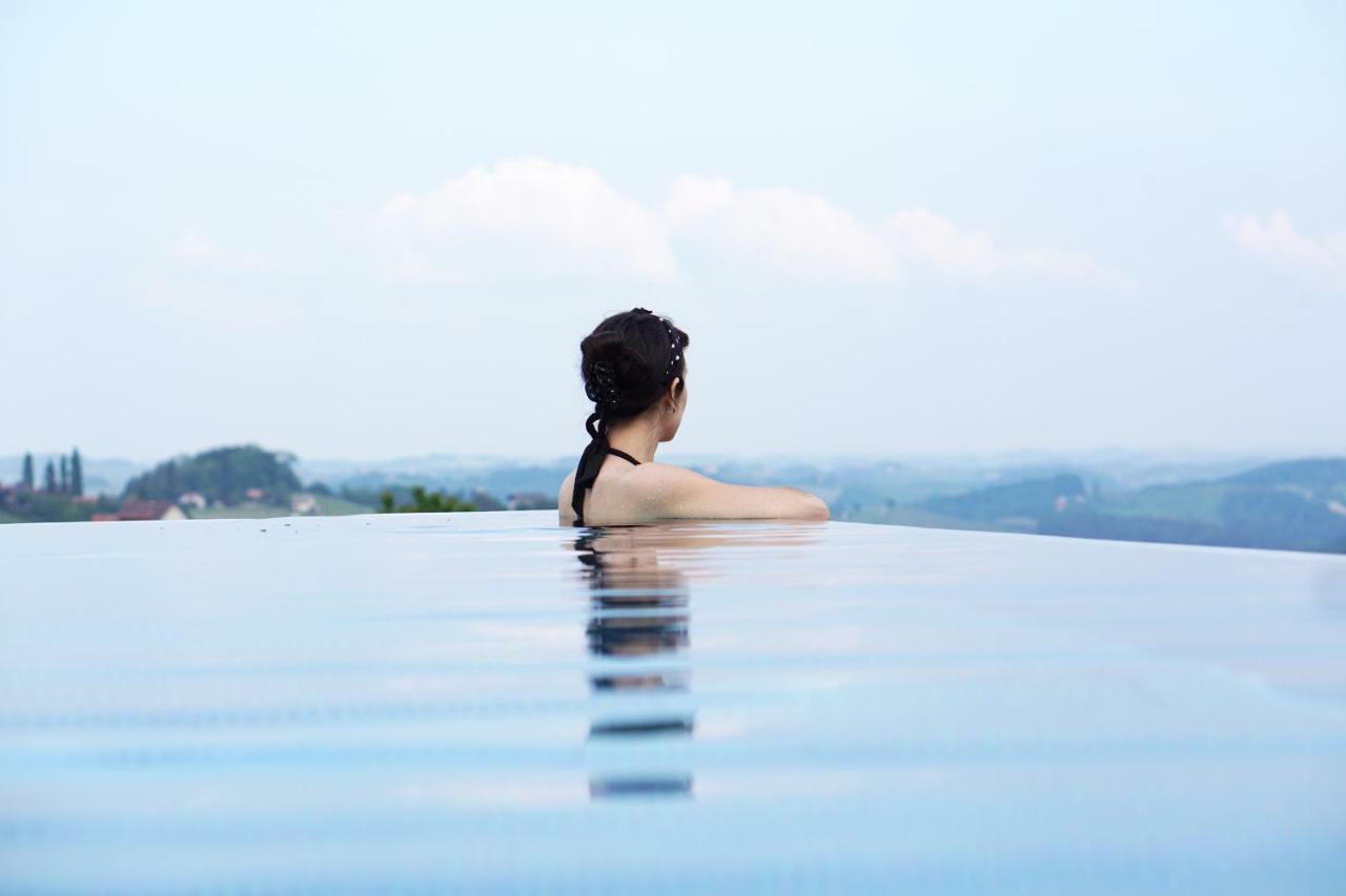 Hotel Mahorko Wein Wellness Wasserbueffel Glanz an der Weinstraße Exteriér fotografie